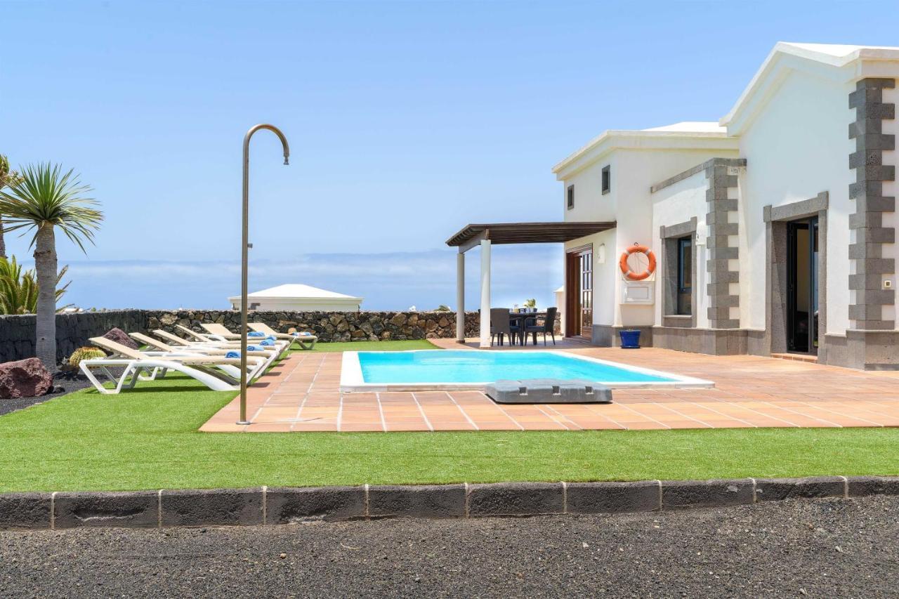 Villa Los Dragos Playa Blanca  Zewnętrze zdjęcie