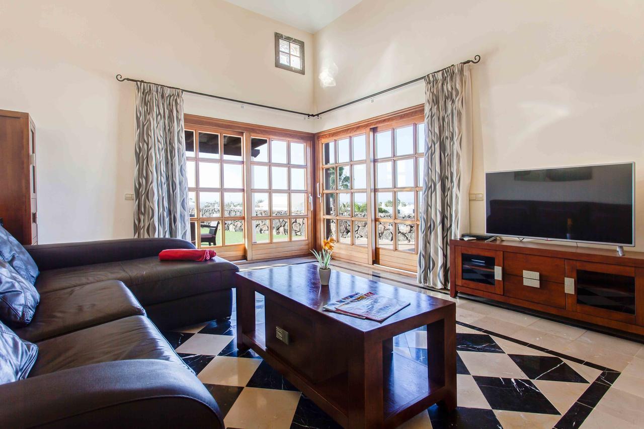 Villa Los Dragos Playa Blanca  Zewnętrze zdjęcie